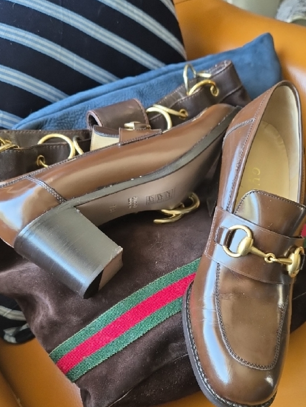 VINTAGE GUCCI Brown Leather Horsebit Loafers - Picture 3 of 7